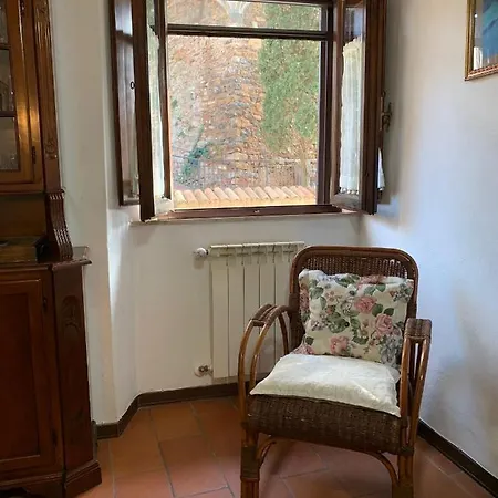 La Casa Dei Nonni Apartment *